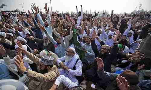Hardline Islamist sit-in in Islamabad last week (Pakistan Today)