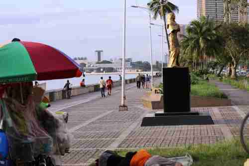 Unauthorized comfort woman statue on Roxas Boulevard in Manila, the Philippines (Japan Forward)