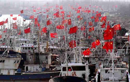 China's Maritime Militia consisting of thousands of fishing vessels are trained by China's military for military action, giving deniability to Beijing (China Defense Blog)